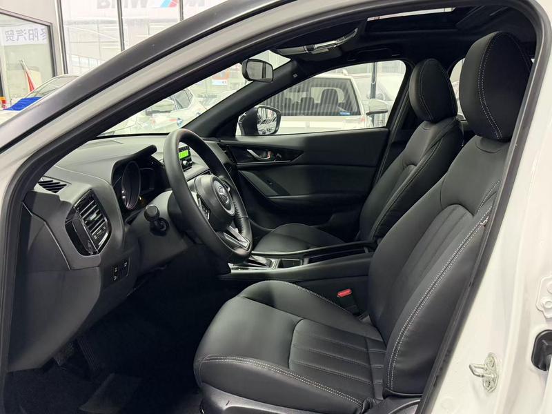 Mazda CX-4, 2022 — фото 8 из 10