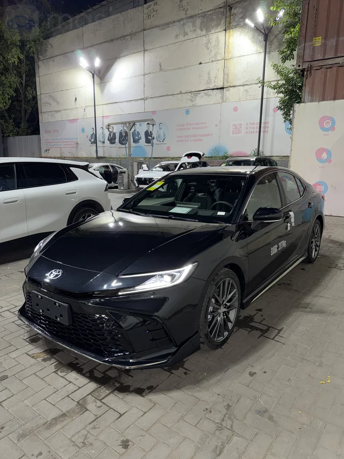 Toyota Camry, 2026