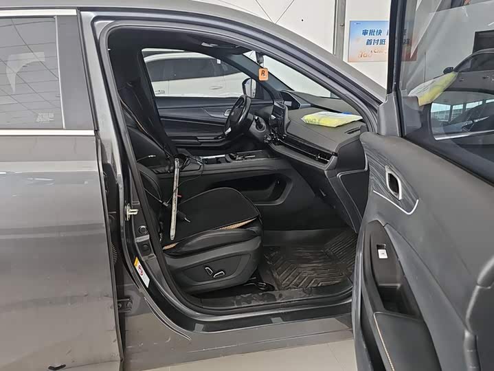 Changan Qiyuan (Nevo) Q05 Classic, 2025 — фото 8 из 9