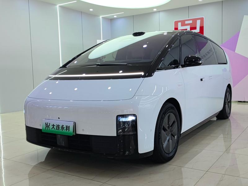 LiXiang Mega, 2025 — купить в Санкт-Петербурге под ключ