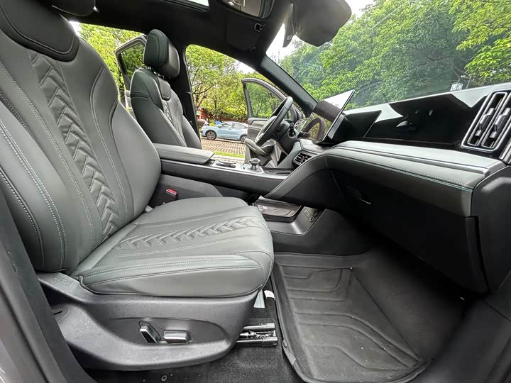 BYD Song L DM-i Hybrid, 2024 — фото 6 из 9