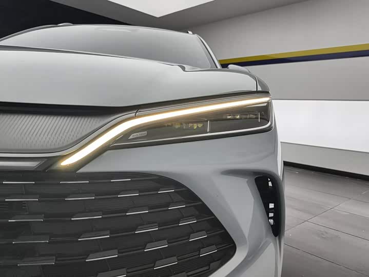 BYD Song L DM-i Hybrid, 2025 — фото 5 из 9