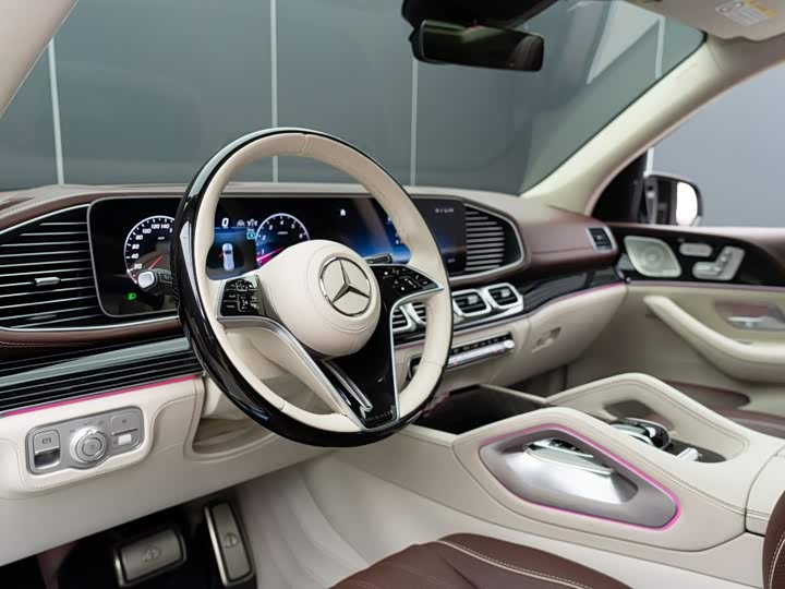 Mercedes-Benz Maybach GLS, 2024 — фото 8 из 9