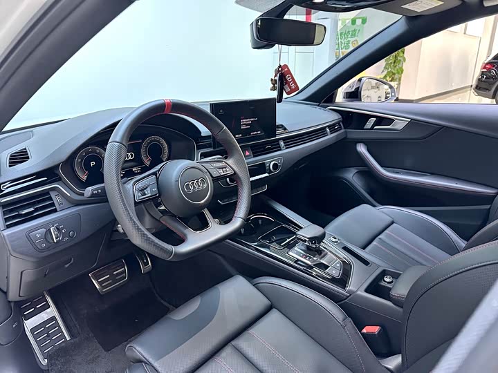 Audi A4L, 2025 — фото 8 из 9