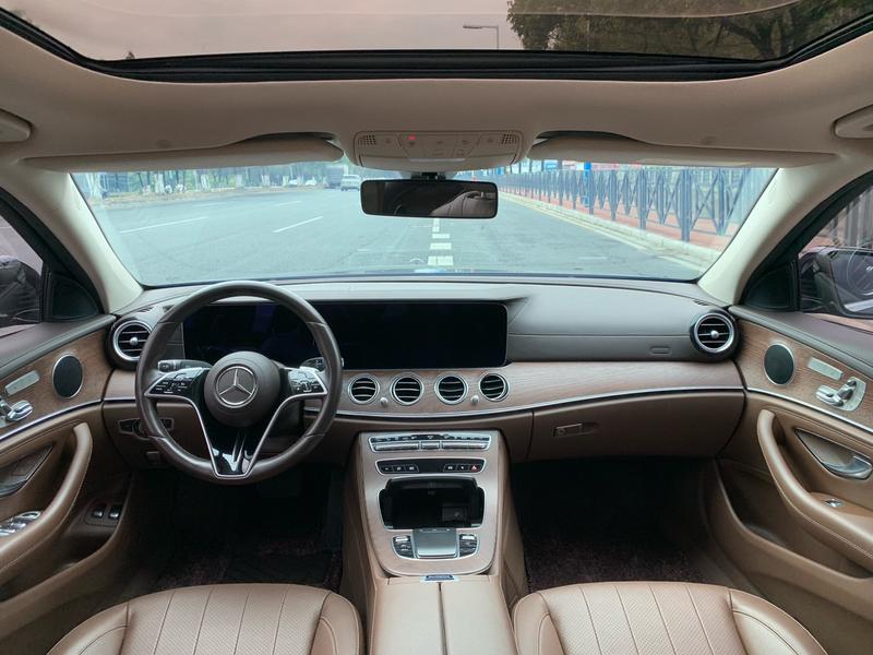 Mercedes-Benz E-Class Hybrid, 2022 — фото 9 из 12