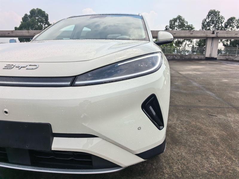 BYD Sea Lion 05 DM-i Hybrid, 2026 — фото 8 из 12