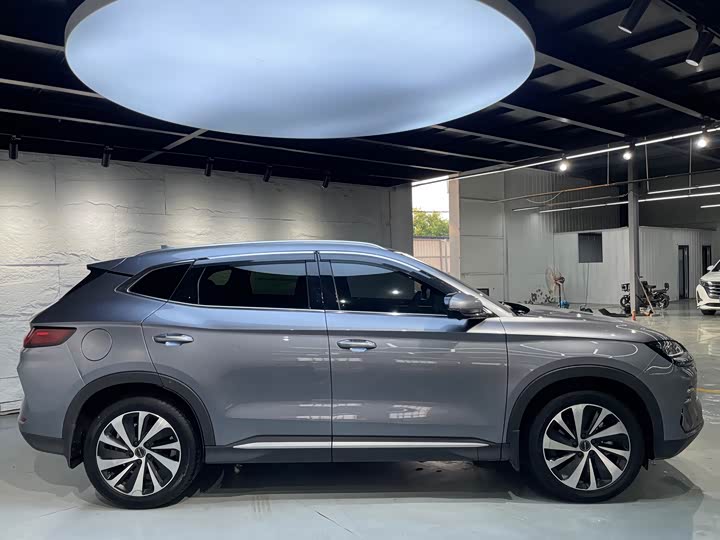 BYD Song Plus Hybrid/EV, 2023 — фото 4 из 9