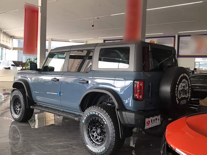 Ford Bronco, 2024 — фото 6 из 9