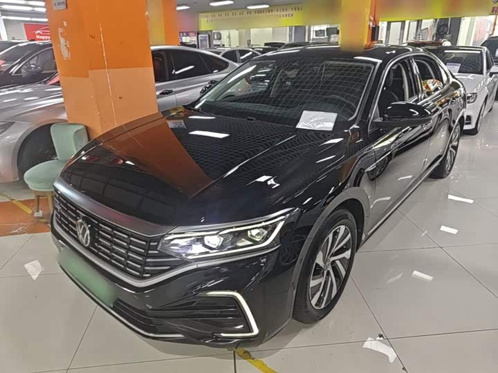 Volkswagen Passat Hybrid, 2022 — купить в Самаре под ключ