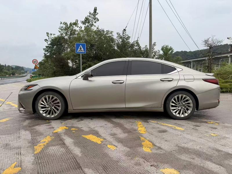 Lexus ES, 2021 — фото 4 из 12