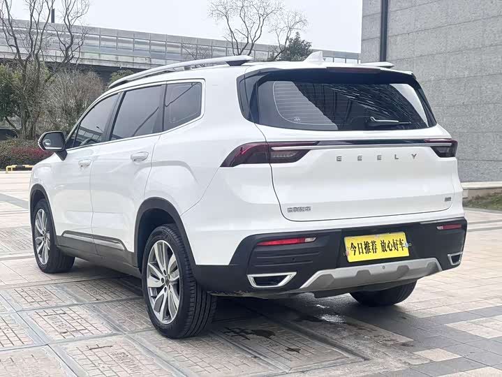 Geely Okavango, 2022 — фото 8 из 9