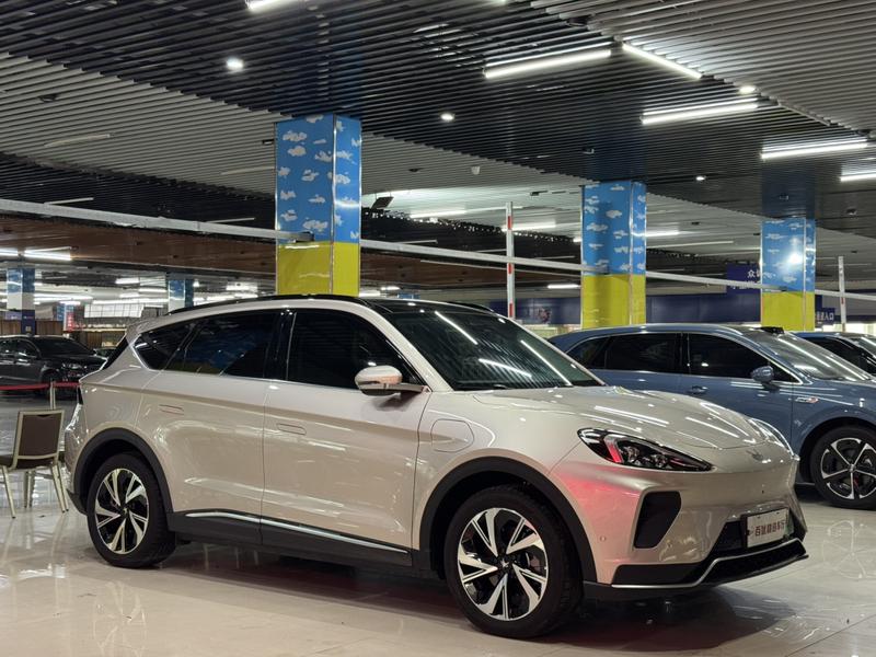 BAIC Arcfox Alpha T6, 2025 — фото 3 из 12