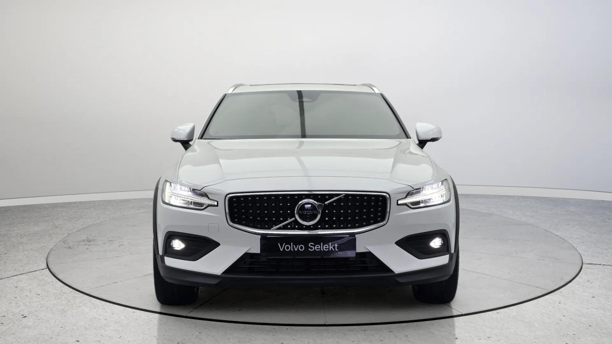 Volvo V60, 2024 — фото 4 из 12