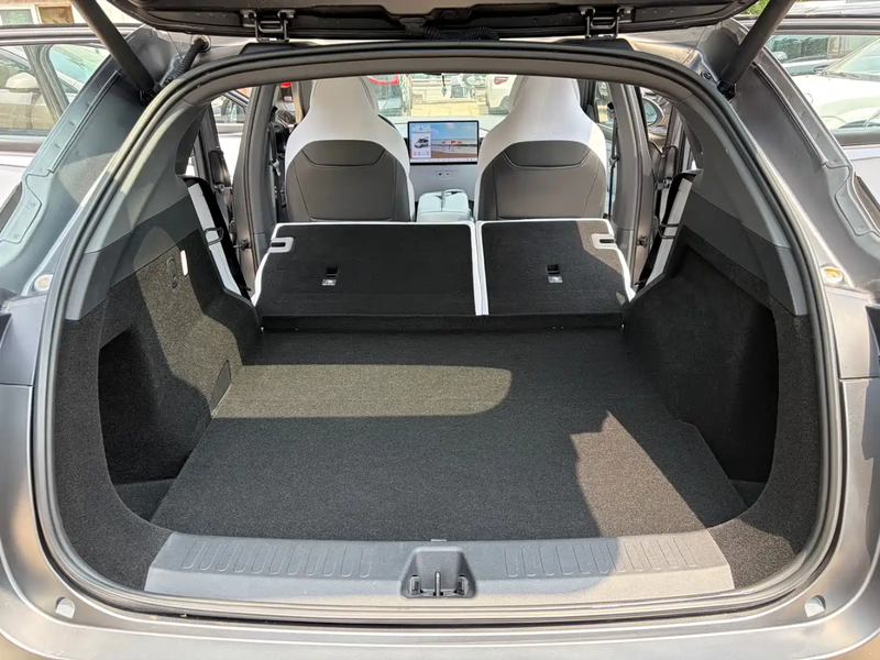BAIC Arcfox Alpha T5, 2023 — фото 10 из 11