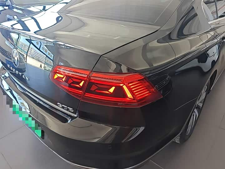 Volkswagen Magotan GTE Hybrid, 2023 — фото 8 из 9