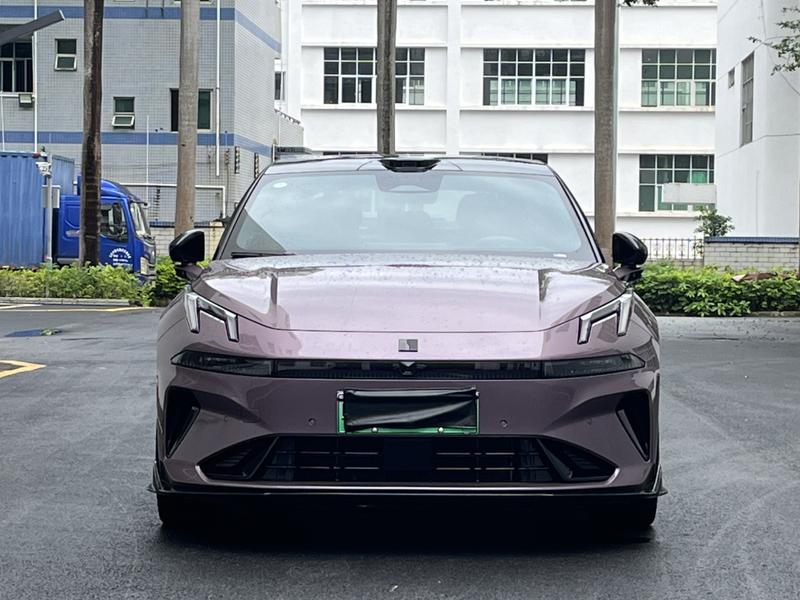 Lynk & Co 07 EM-P Hybrid, 2025 — фото 2 из 12