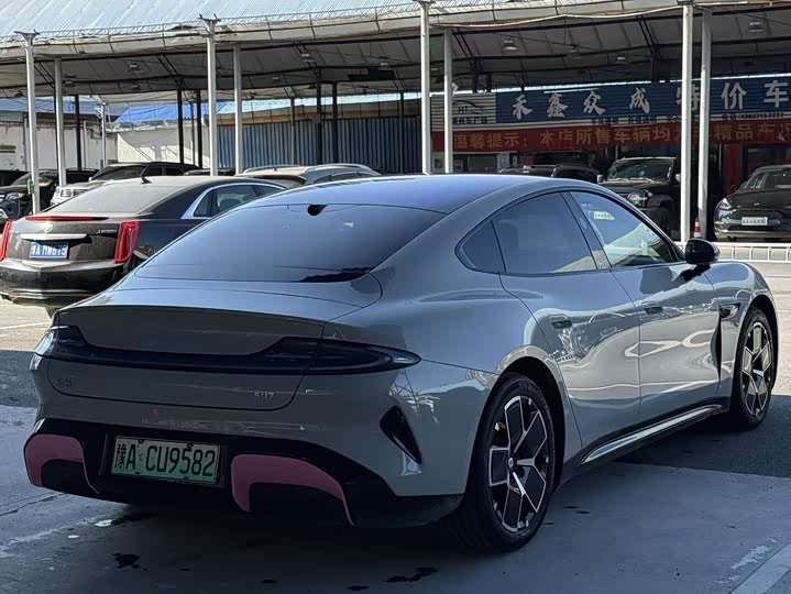 Xiaomi SU7, 2025 — фото 8 из 9
