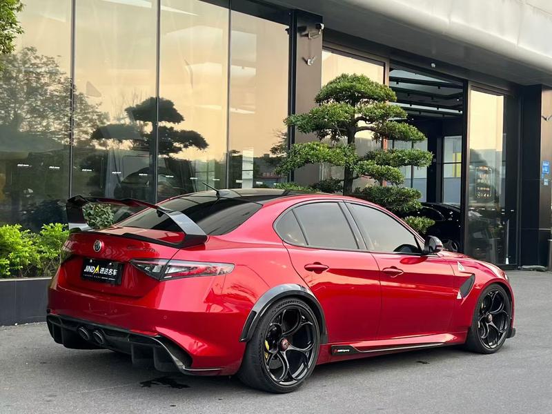 Alfa Romeo Giulia, 2022 — фото 2 из 7