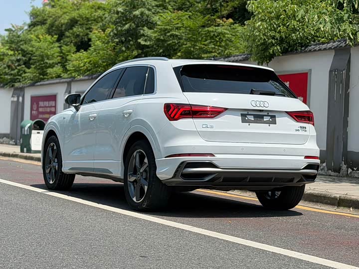 Audi Q3, 2022 — фото 6 из 9