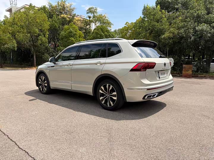 Volkswagen Tiguan L Pro, 2022 — фото 9 из 9