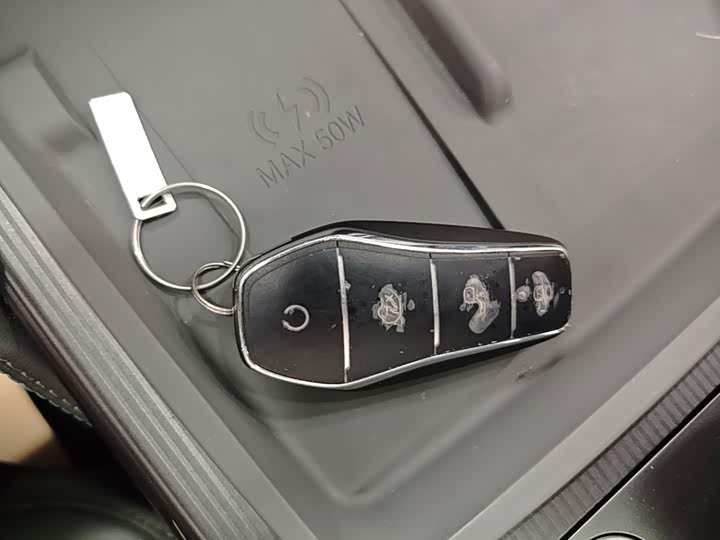 BYD Song L DM-i Hybrid, 2025 — фото 9 из 9