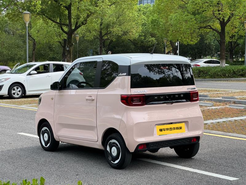 Wuling Mini EV, 2022 — фото 4 из 12