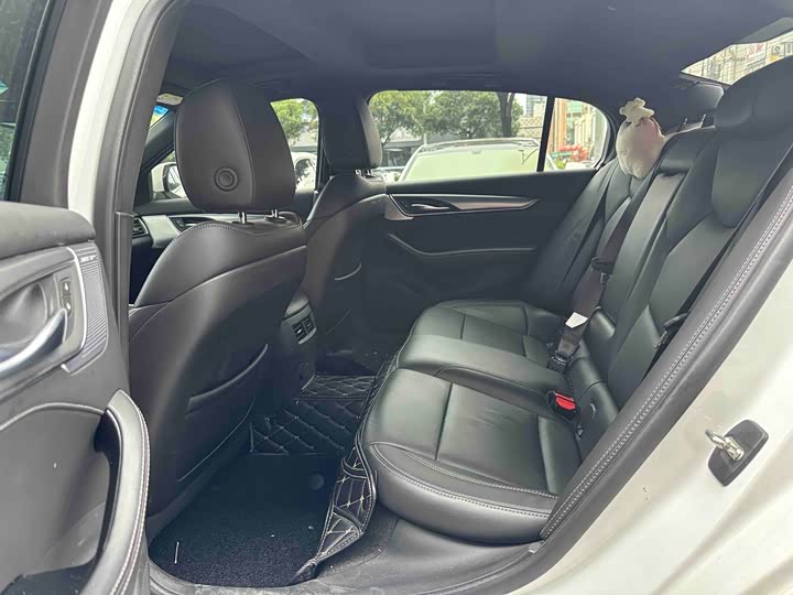 Cadillac CT5, 2022 — фото 8 из 9