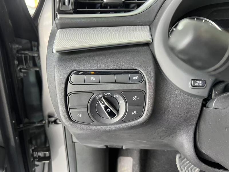 Infiniti QX50, 2023 — фото 9 из 12
