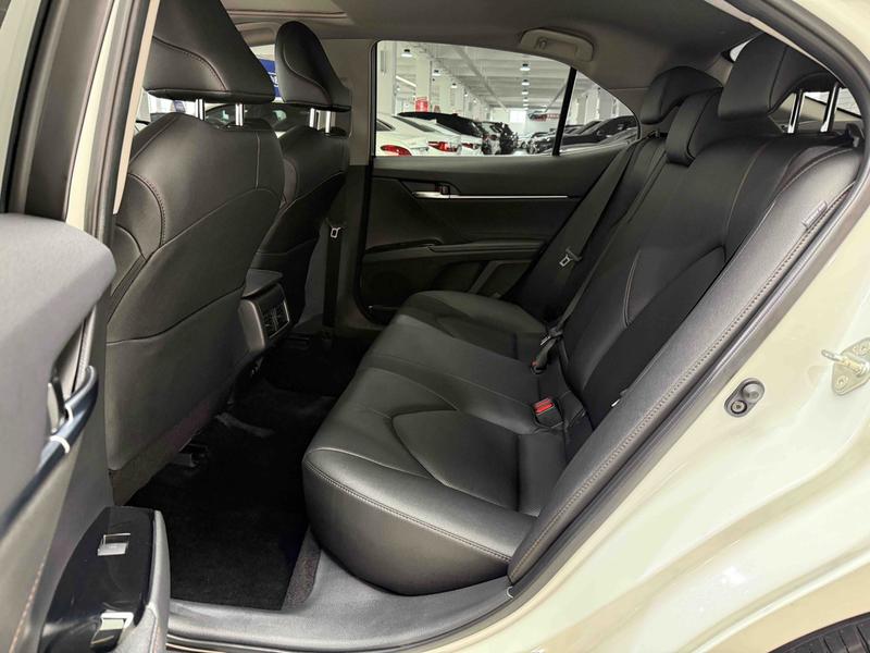 Toyota Camry, 2022 — фото 11 из 12
