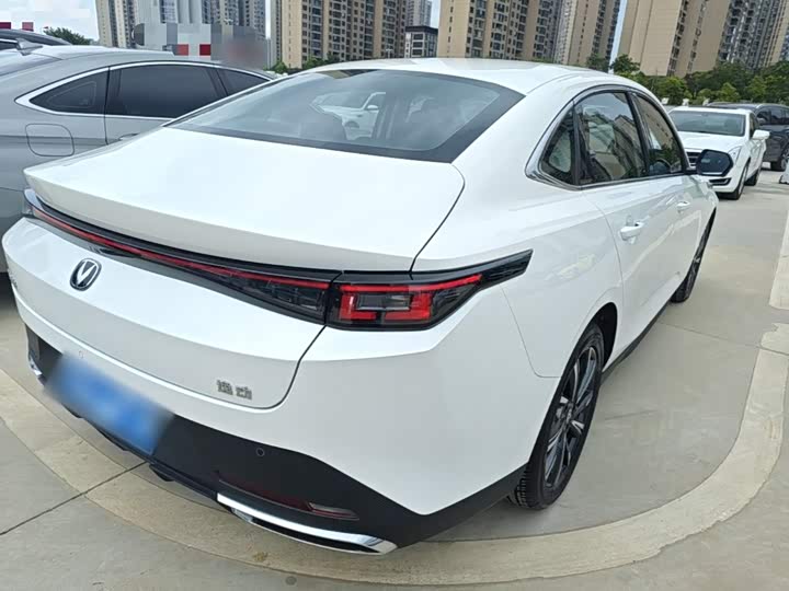 Changan Eado Plus, 2025 — фото 7 из 9