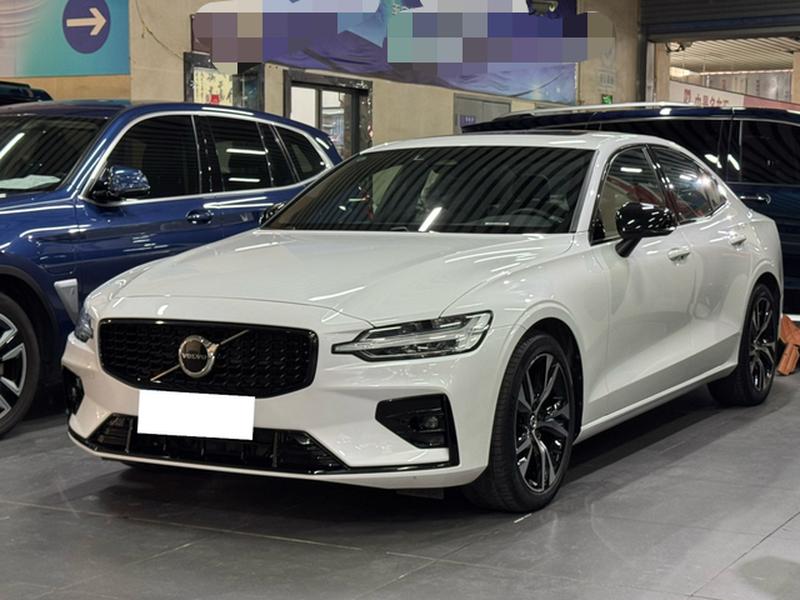 Volvo S60, 2024 — купить в Ижевске под ключ