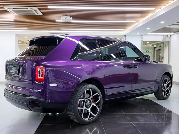 Rolls-Royce Cullinan, 2023 — фото 3 из 9
