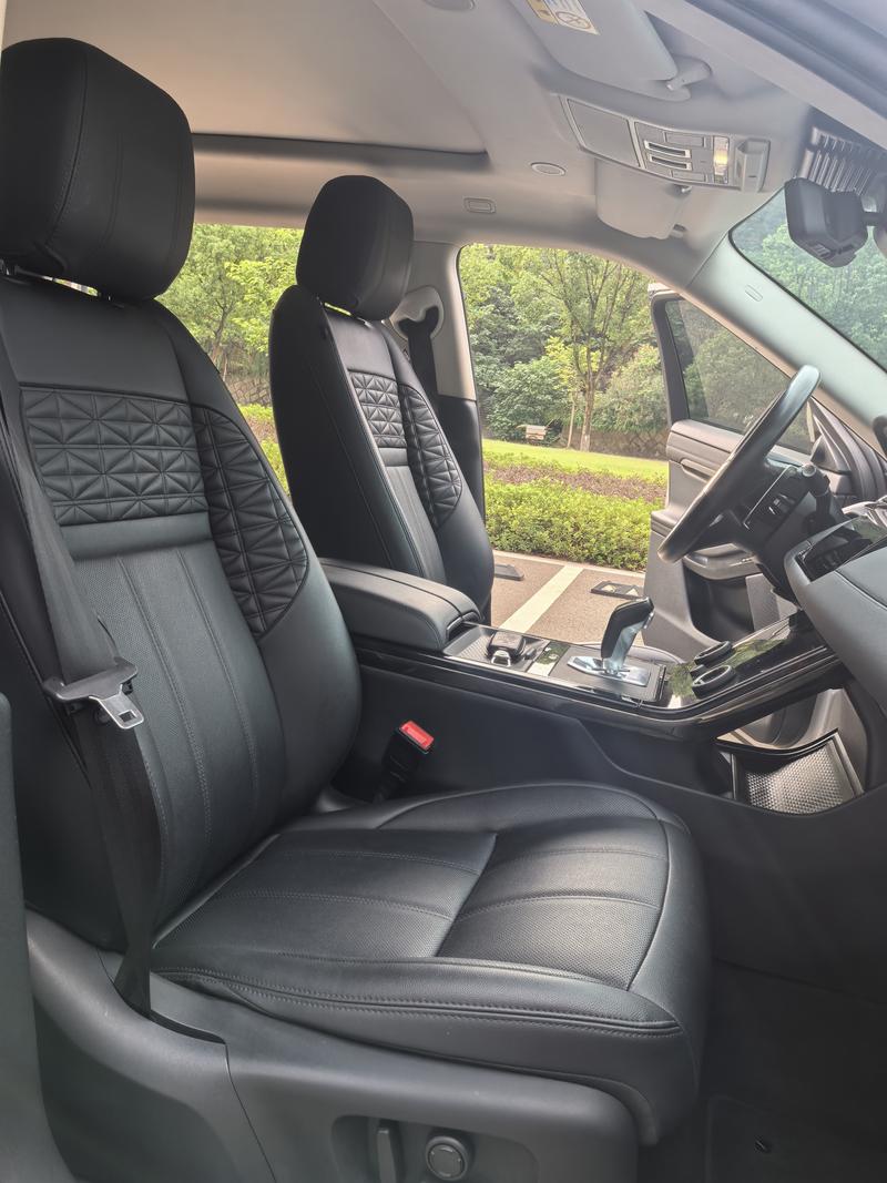 Land Rover Range Rover Evoque L, 2023 — фото 11 из 12