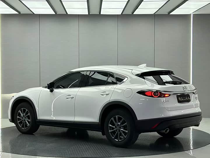 Mazda CX-4, 2023 — фото 3 из 9