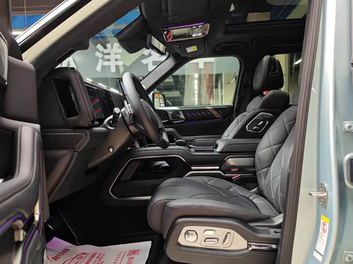 BYD FangChengBao Leopard 8, 2024 — фото 4 из 9