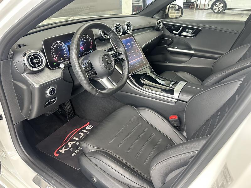 Mercedes-Benz C-Class, 2023 — фото 8 из 10