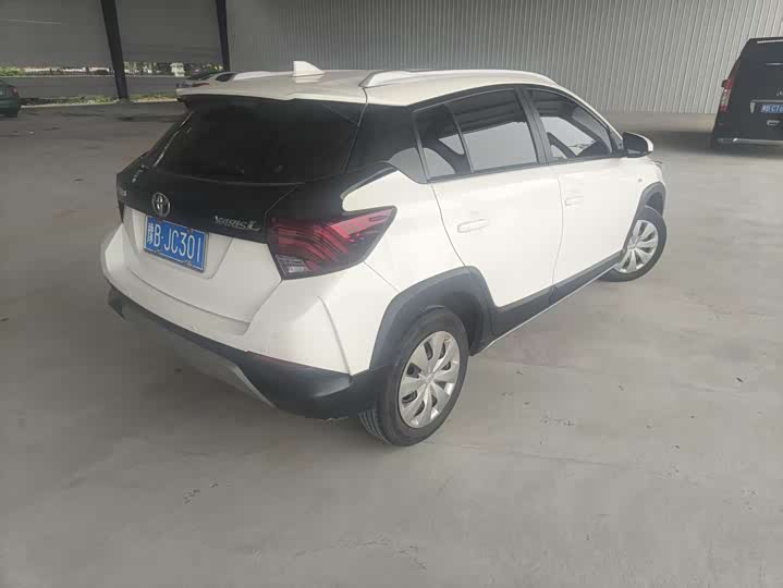 Toyota Yaris L Hatchback, 2022 — фото 6 из 7