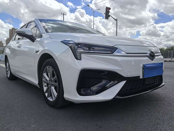 GAC Aion S, 2022 — фото 3 из 9