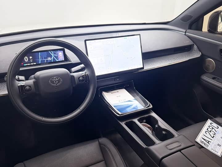 Toyota bZ3X, 2025 — фото 8 из 9