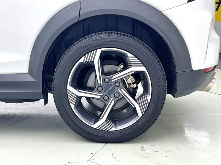 Lynk & Co 06 EM-P Hybrid, 2022 — фото 5 из 9