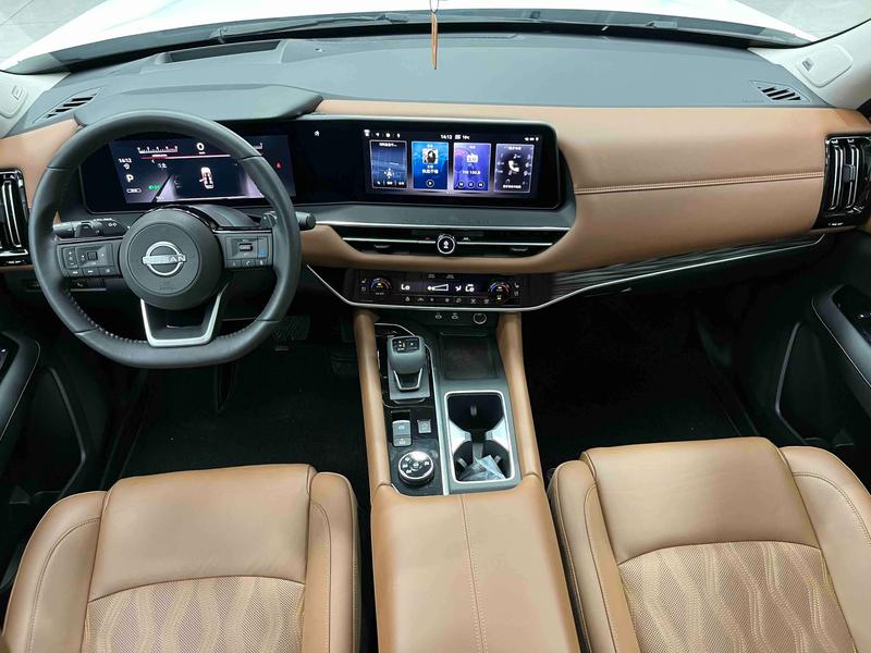 Nissan Pathfinder, 2023 — фото 10 из 12
