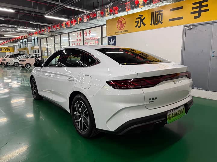 BYD Qin L, 2025 — фото 7 из 9