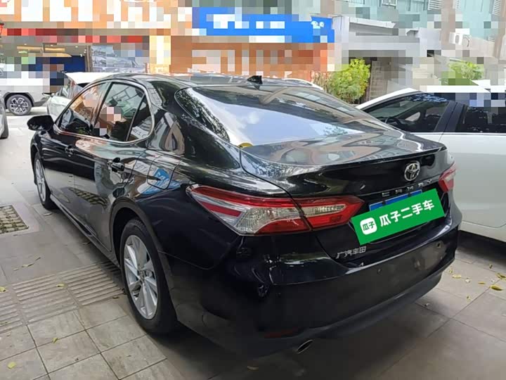Toyota Camry, 2023 — фото 5 из 9