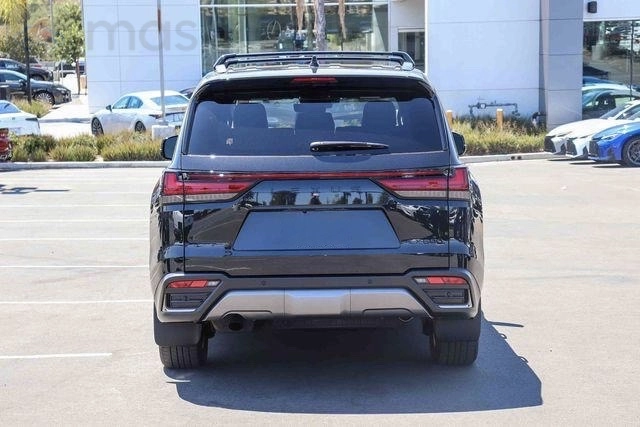 Lexus LX, 2023 — фото 4 из 12