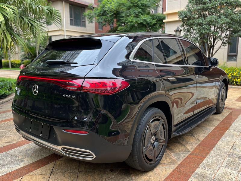 Mercedes-Benz EQE SUV, 2024 — фото 7 из 12