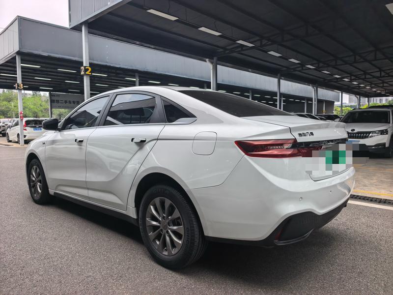 Geely Geometry A, 2022 — фото 5 из 12