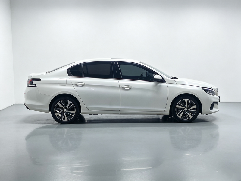 Peugeot 408, 2024 — фото 8 из 12