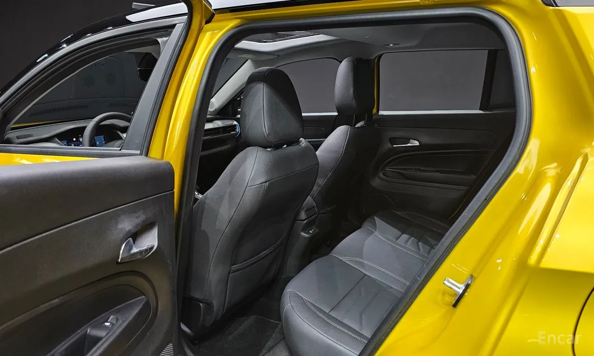 Jeep Avenger, 2024 — фото 12 из 12