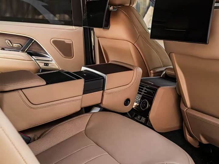 Land Rover Range Rover, 2025 — фото 8 из 9