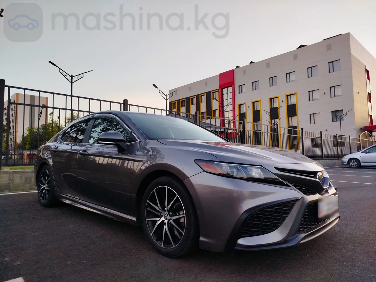 Toyota Camry, 2022 — фото 2 из 6